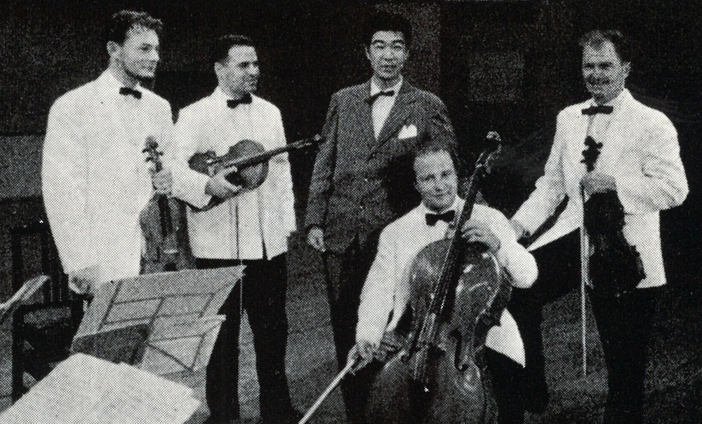 1957 パレナン四重奏団と共にNHKの公開録音（音楽新聞社提供）