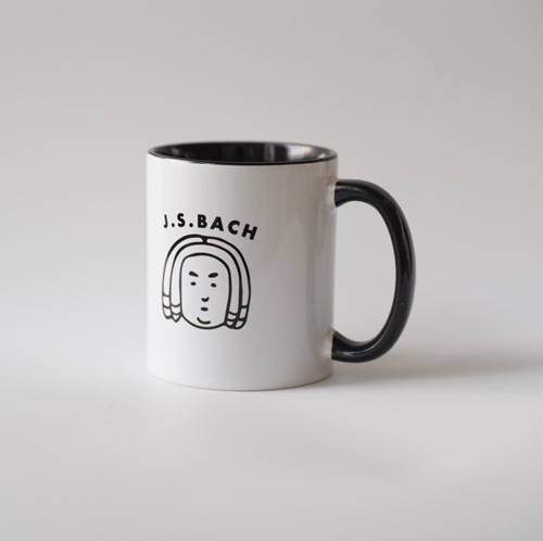 ②-1 マグカップ「バッハくん」